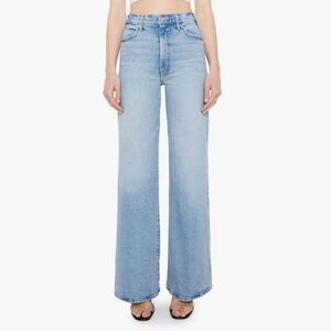 MOTHER Hustler Roller Sneal Wide-Leg Jeans in Light Blue Wash